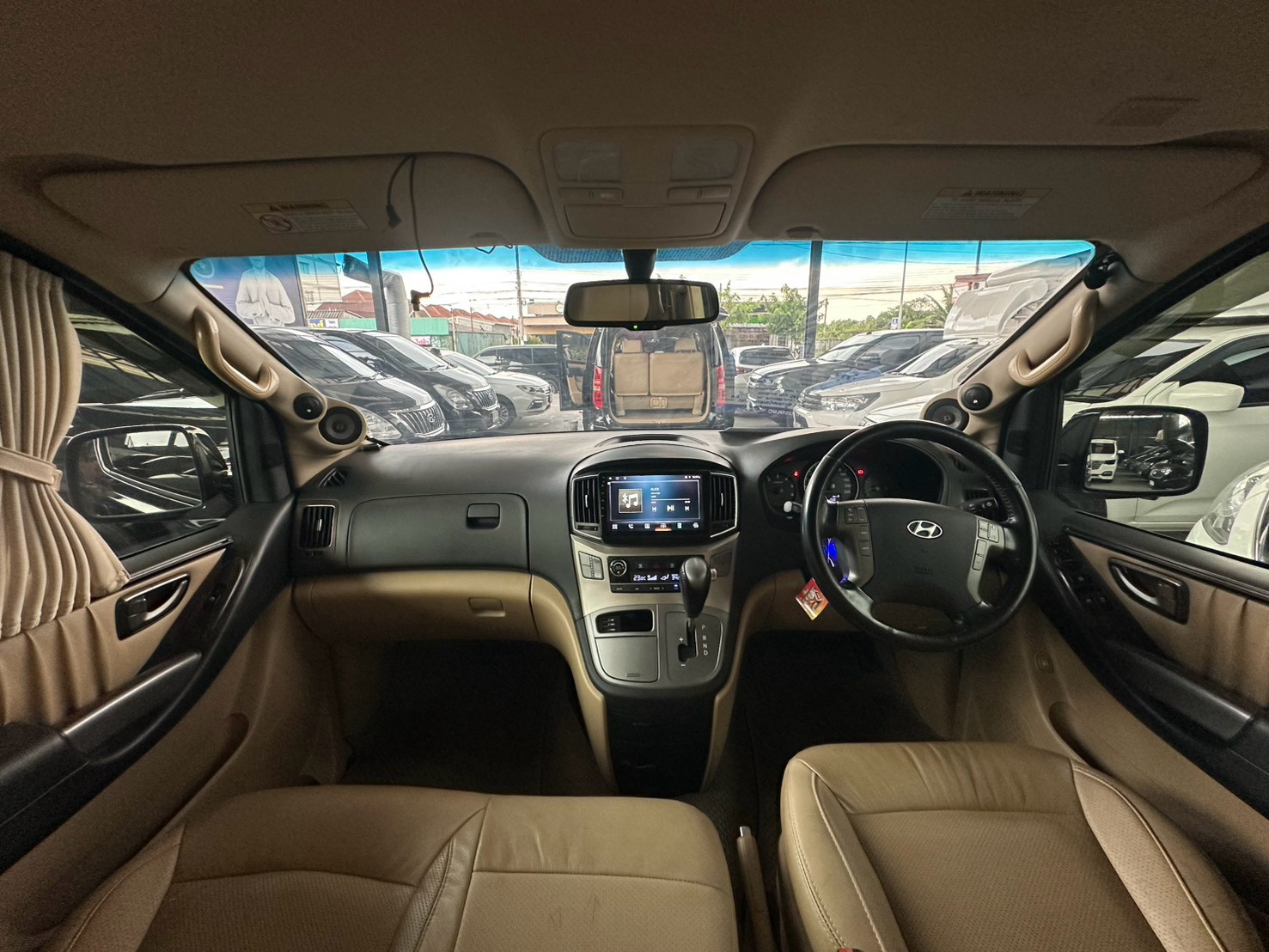 Hyundai H-1 2.5 รุ่น Deluxe ปี 2016 รูปที่ 10