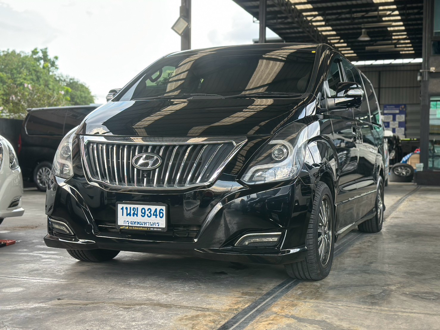 Hyundai H-1 2.5 รุ่น Deluxe ปี 2016 รูปที่ 2