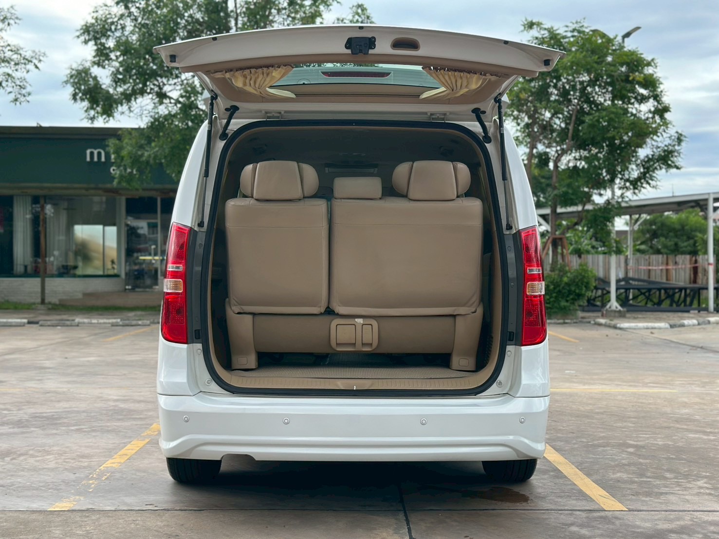 Hyundai Grand starex Premium 2.5 ปี 2017 รูปที่ 7