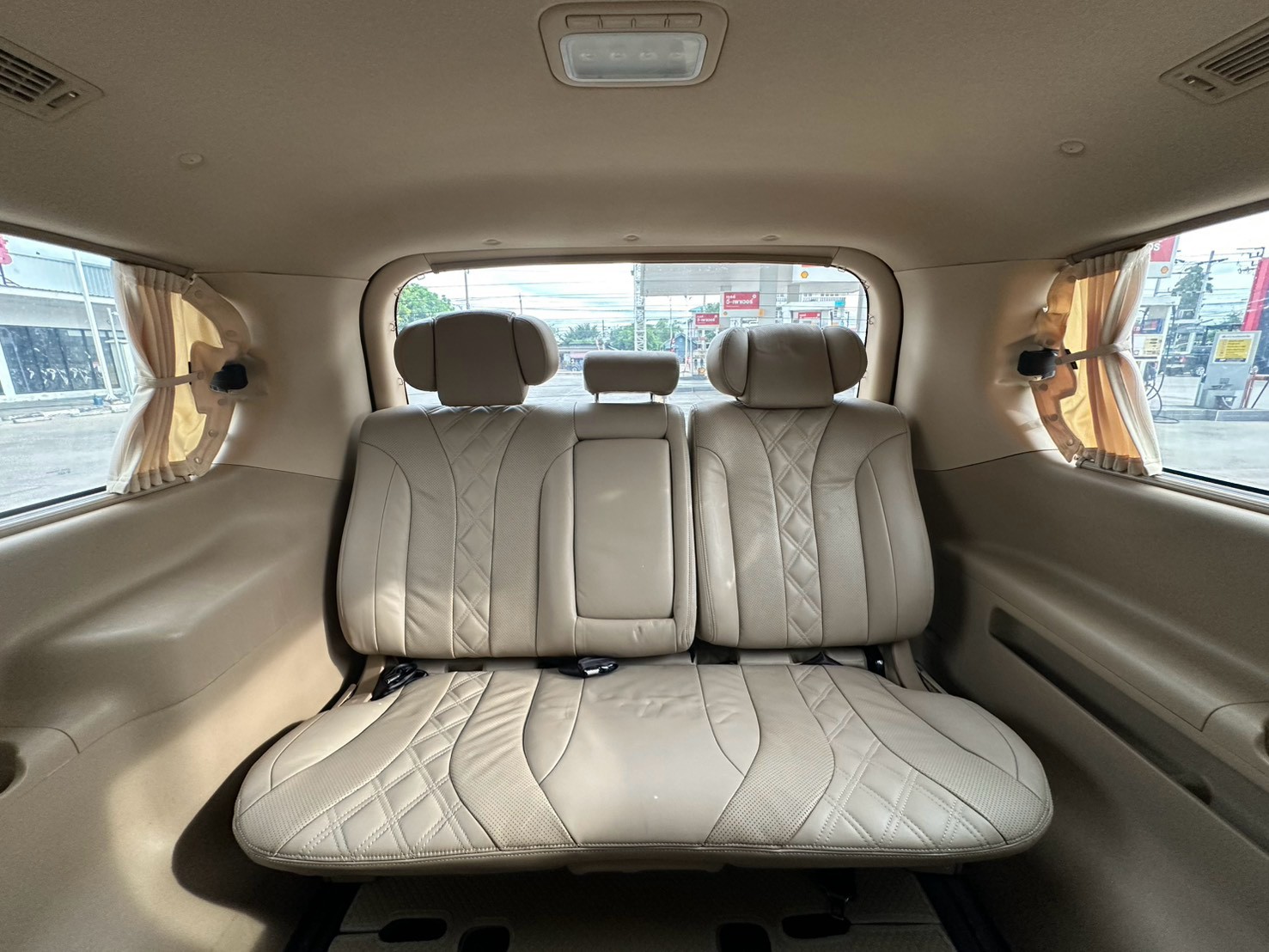 🚐✨Hyundai Grand Starex 2.5 ปี 2017 VIP 7 ที่นั่ง✨🚐 รูปที่ 13