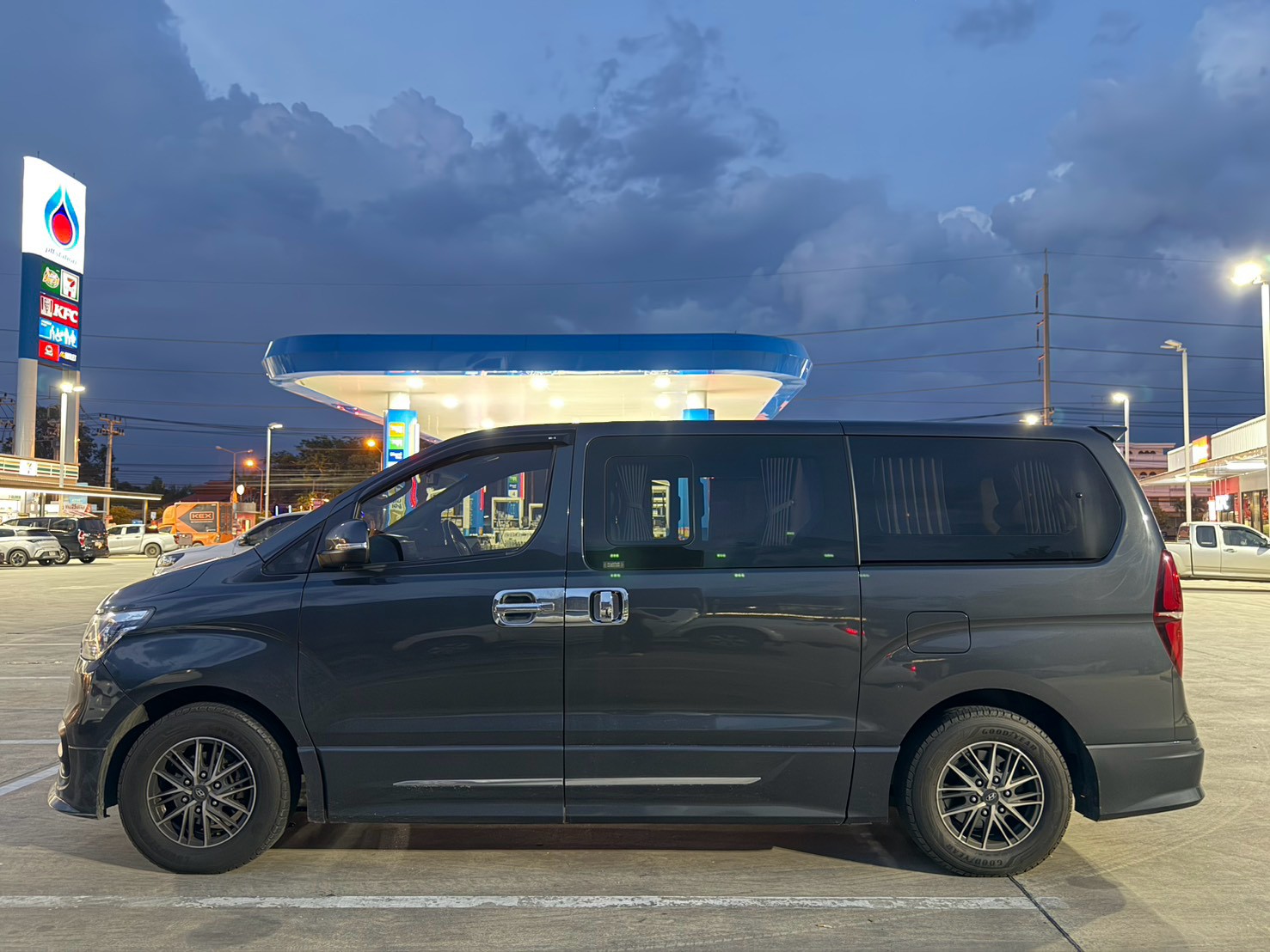 🚌 Hyundai H-1 2.5 รุ่น Elite ปี 2019 จด 2020 🚌 รูปที่ 4