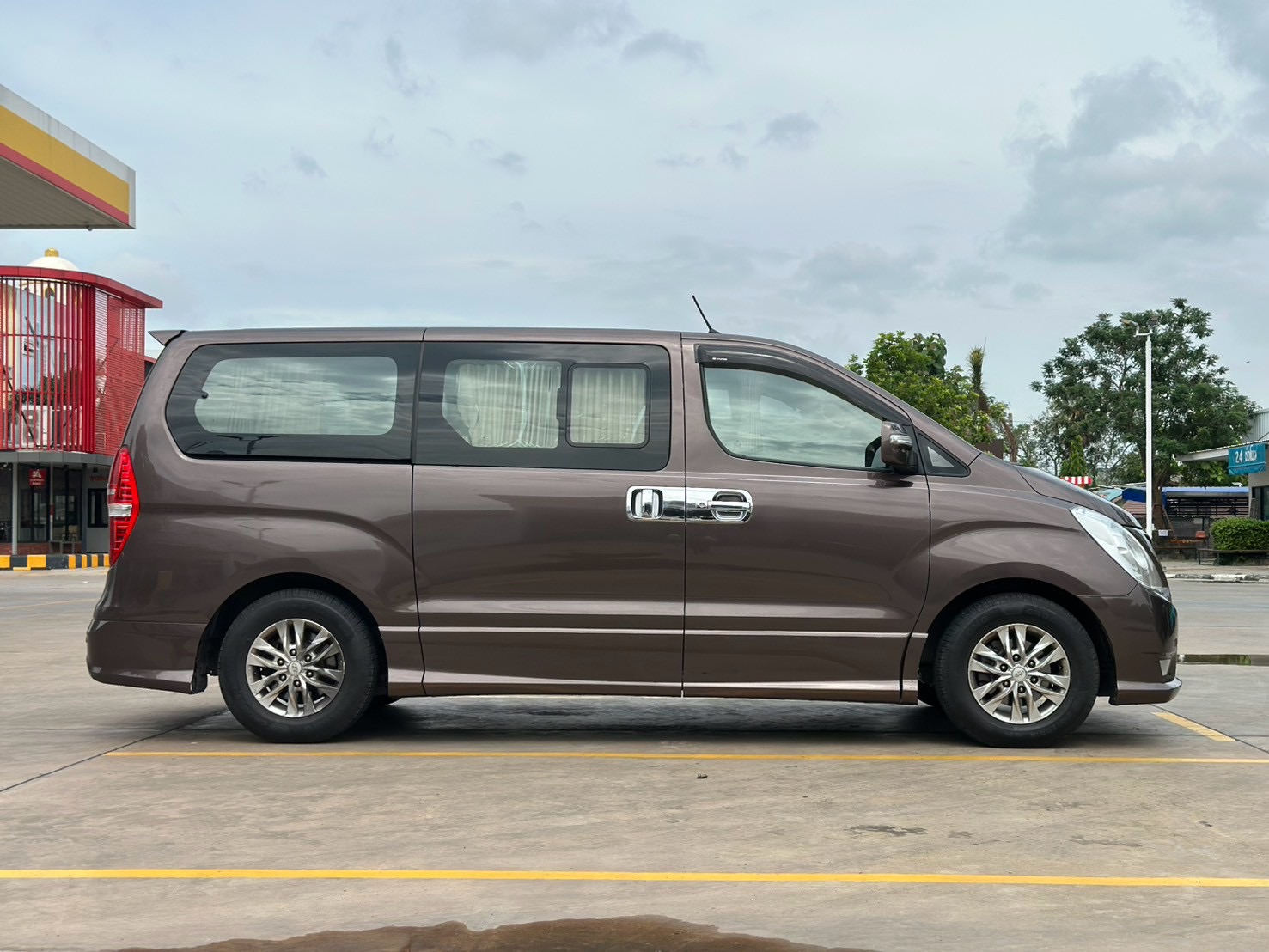  Hyundai H-1 Deluxe ปี 2016  รูปที่ 5