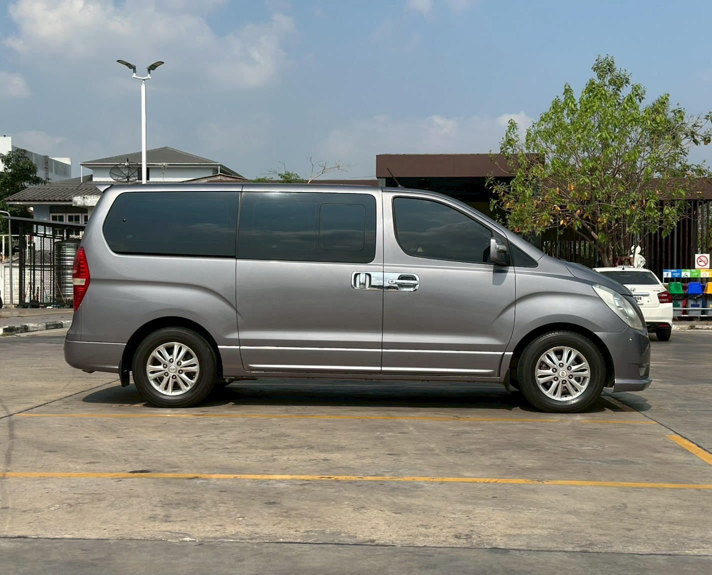 Hyundai H-1 Deluxe ปี2011 รูปที่ 7