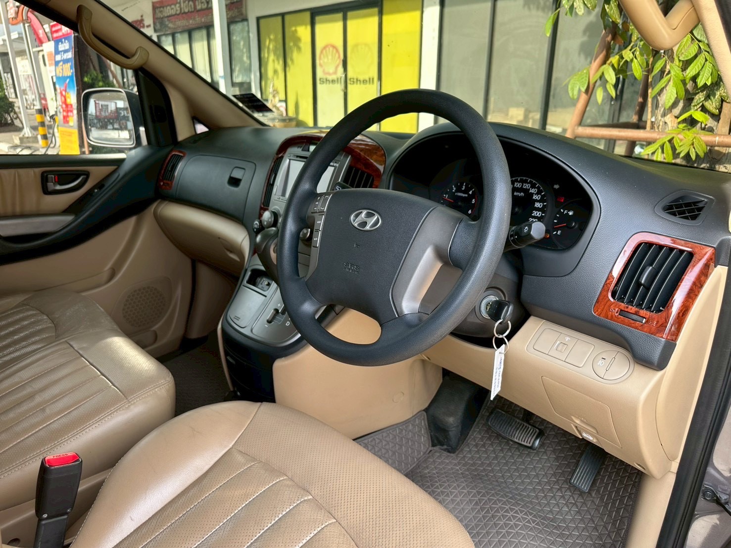 Hyundai H-1 Deluxe ปี2011 รูปที่ 10