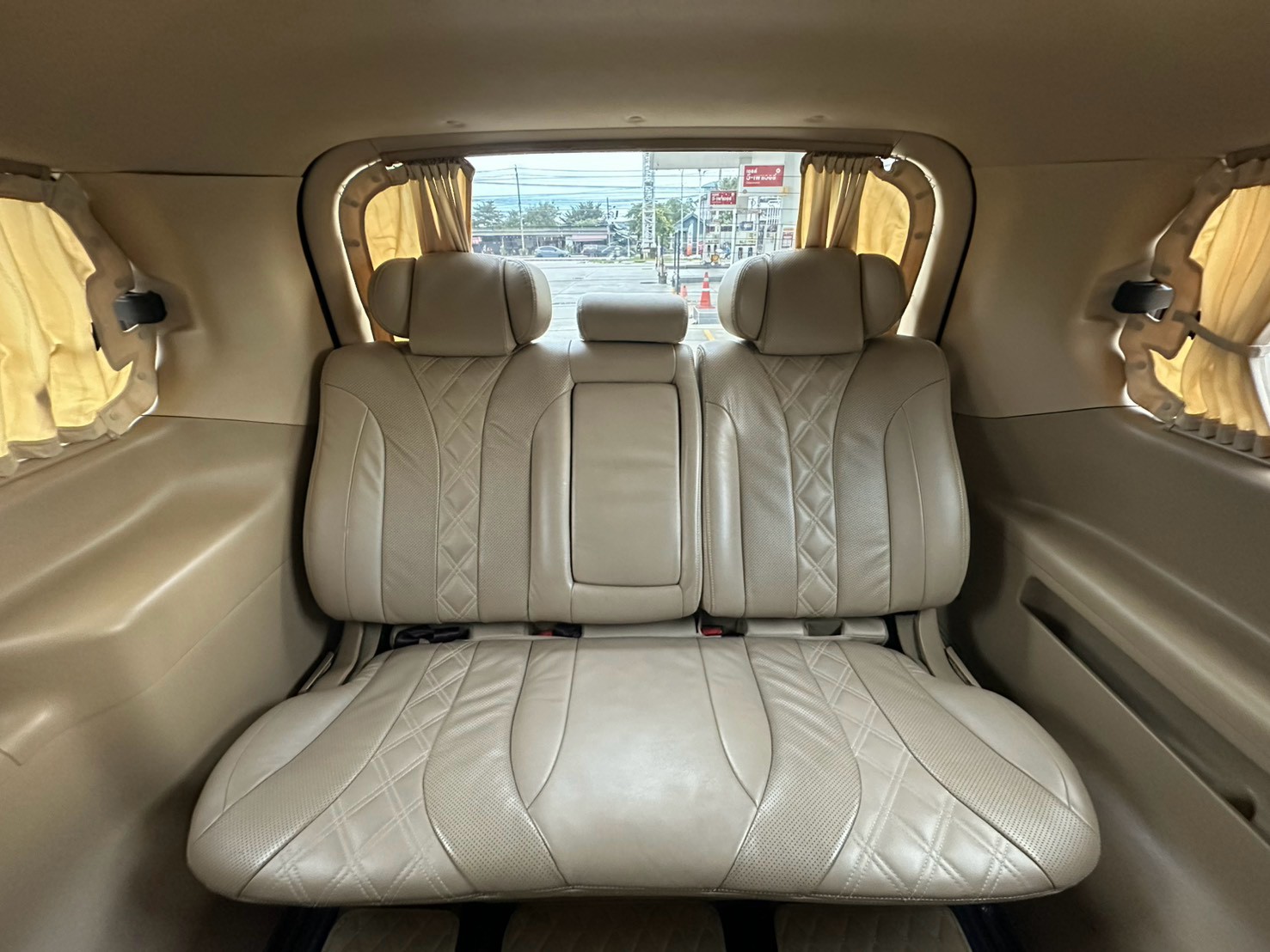Hyundai Grand Starex 2.5 ปี 2017 จด 2018 VIP 7 ที่นั่ง รูปที่ 15