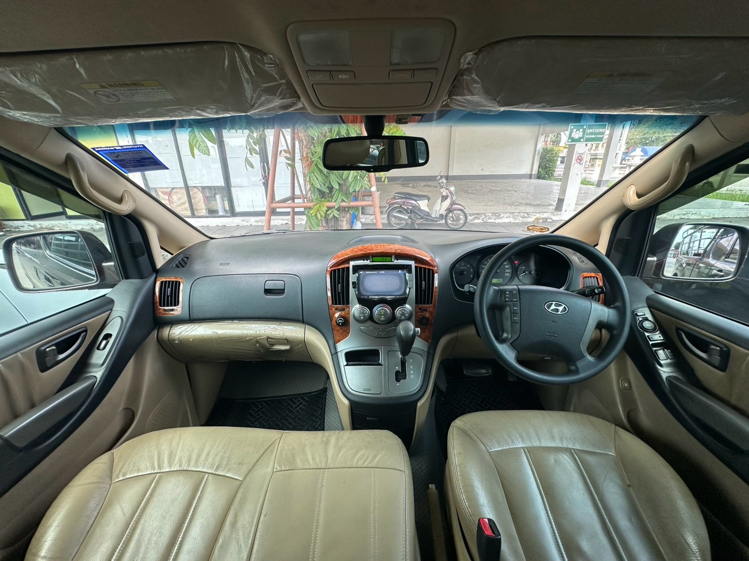 Hyundai H-1 2.5 Deluxe ปี  2014 รูปที่ 11