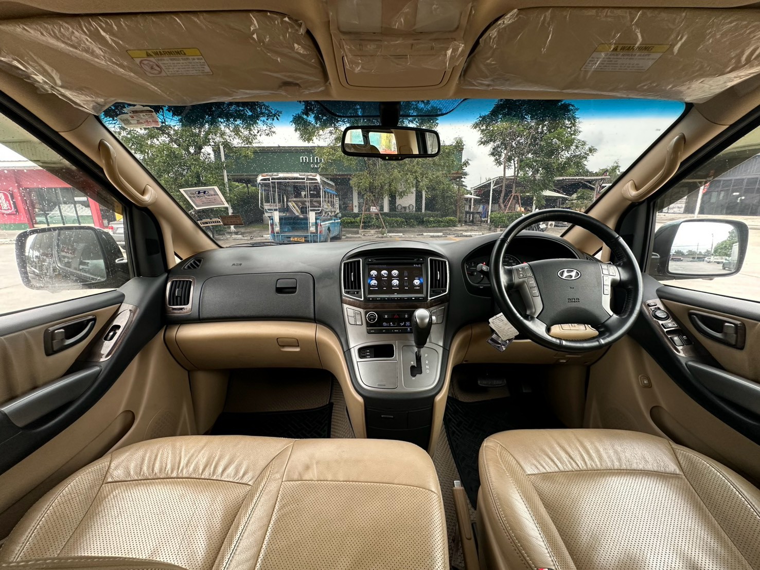 Hyundai H-1 2.5 รุ่น Deluxe ปี 2016 รูปที่ 9