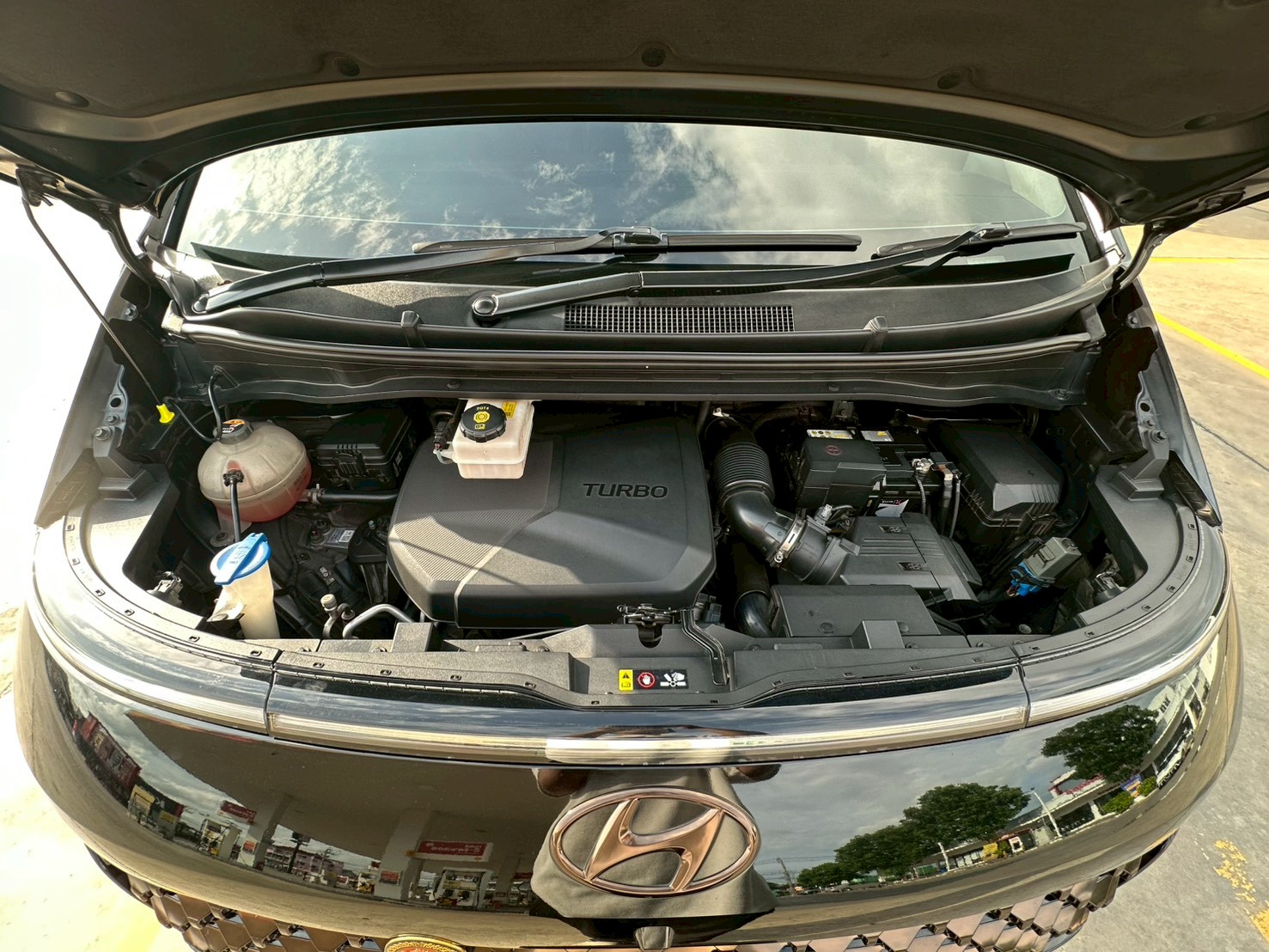 Hyundai Staria 2.2 Premium With Sunroof 2023 รูปที่ 35