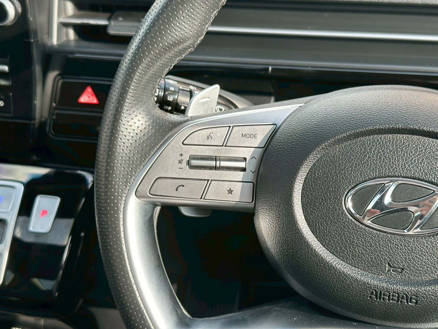 Hyundai Staria 2.2 Premium With Sunroof 2023 รูปที่ 13