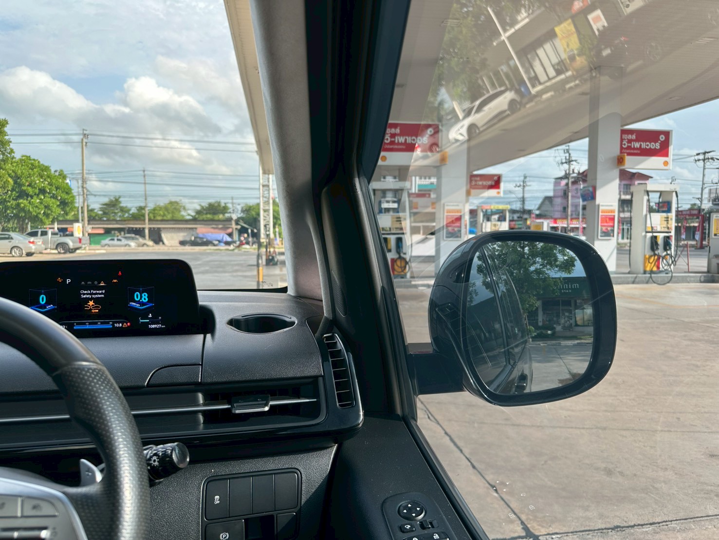 Hyundai Staria 2.2 Premium With Sunroof 2023 รูปที่ 14