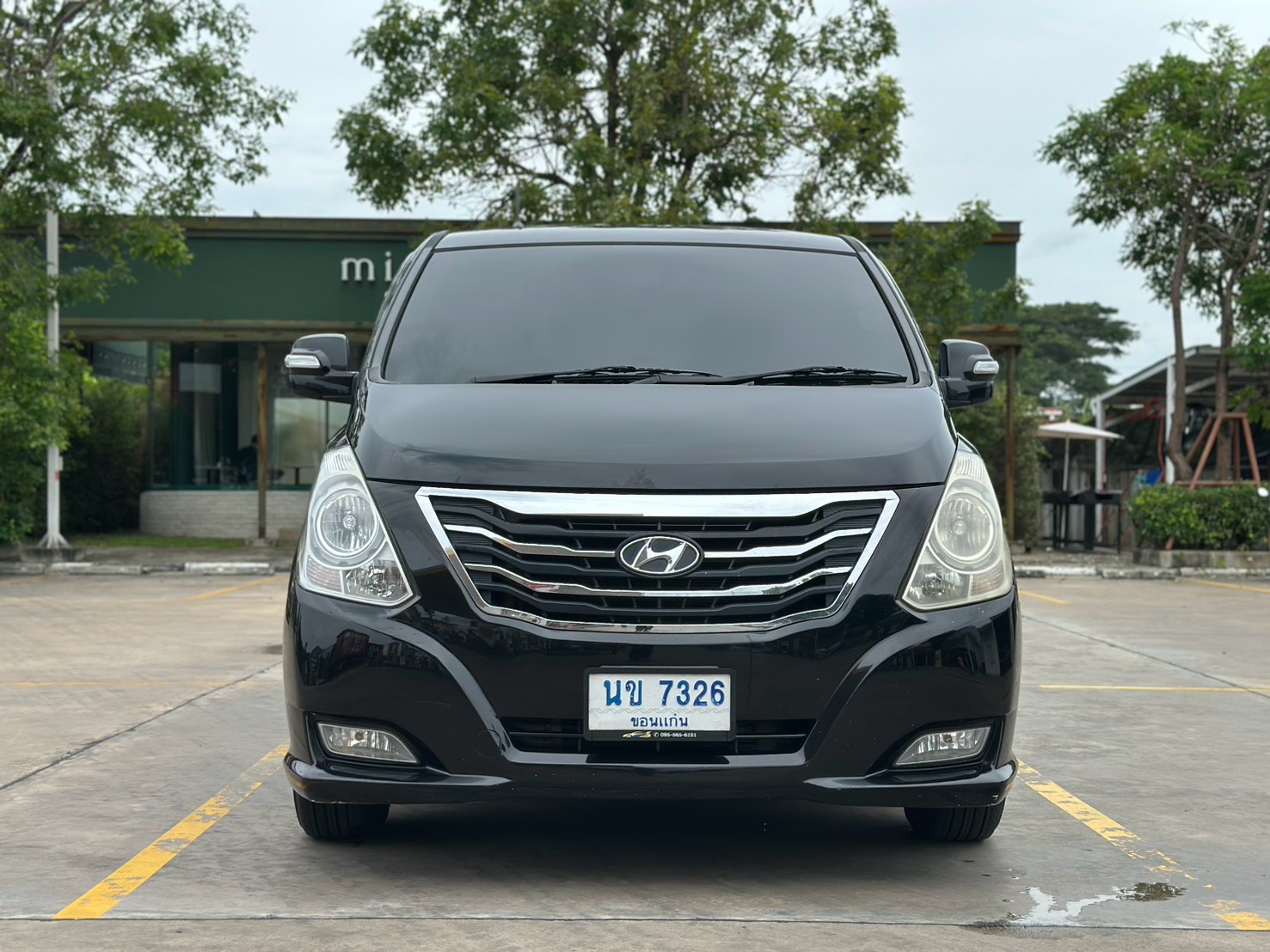 Hyundai H-1 2.5 รุ่น Deluxe ปี 2013 จด 2014 รูปที่ 1
