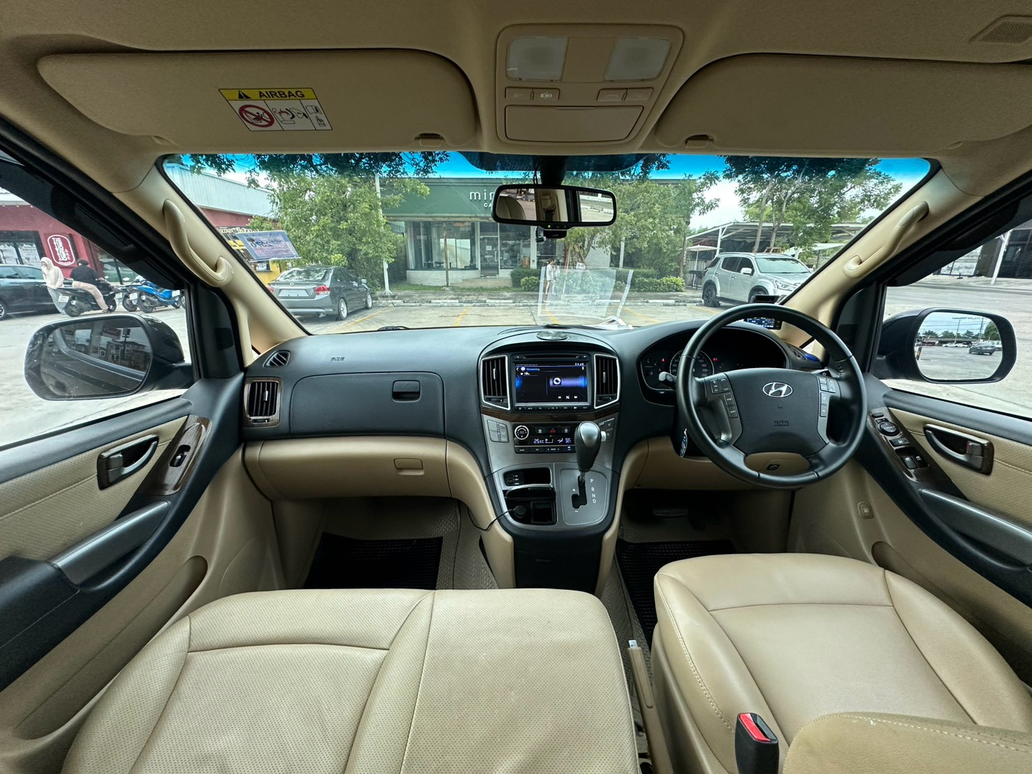 Hyundai H-1 2.5 รุ่น Deluxe ปี 2019 รูปที่ 11