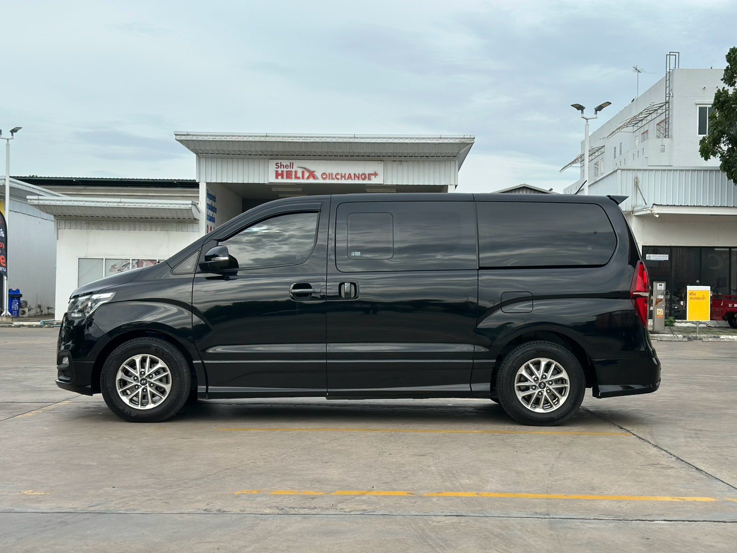 Hyundai H-1 2.5 รุ่น Deluxe ปี 2019 รูปที่ 4