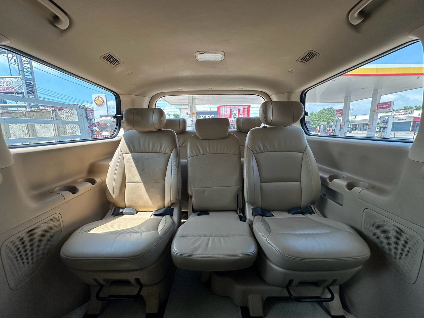 Hyundai H-1 2.5 รุ่น Deluxe ปี 2017 รูปที่ 16