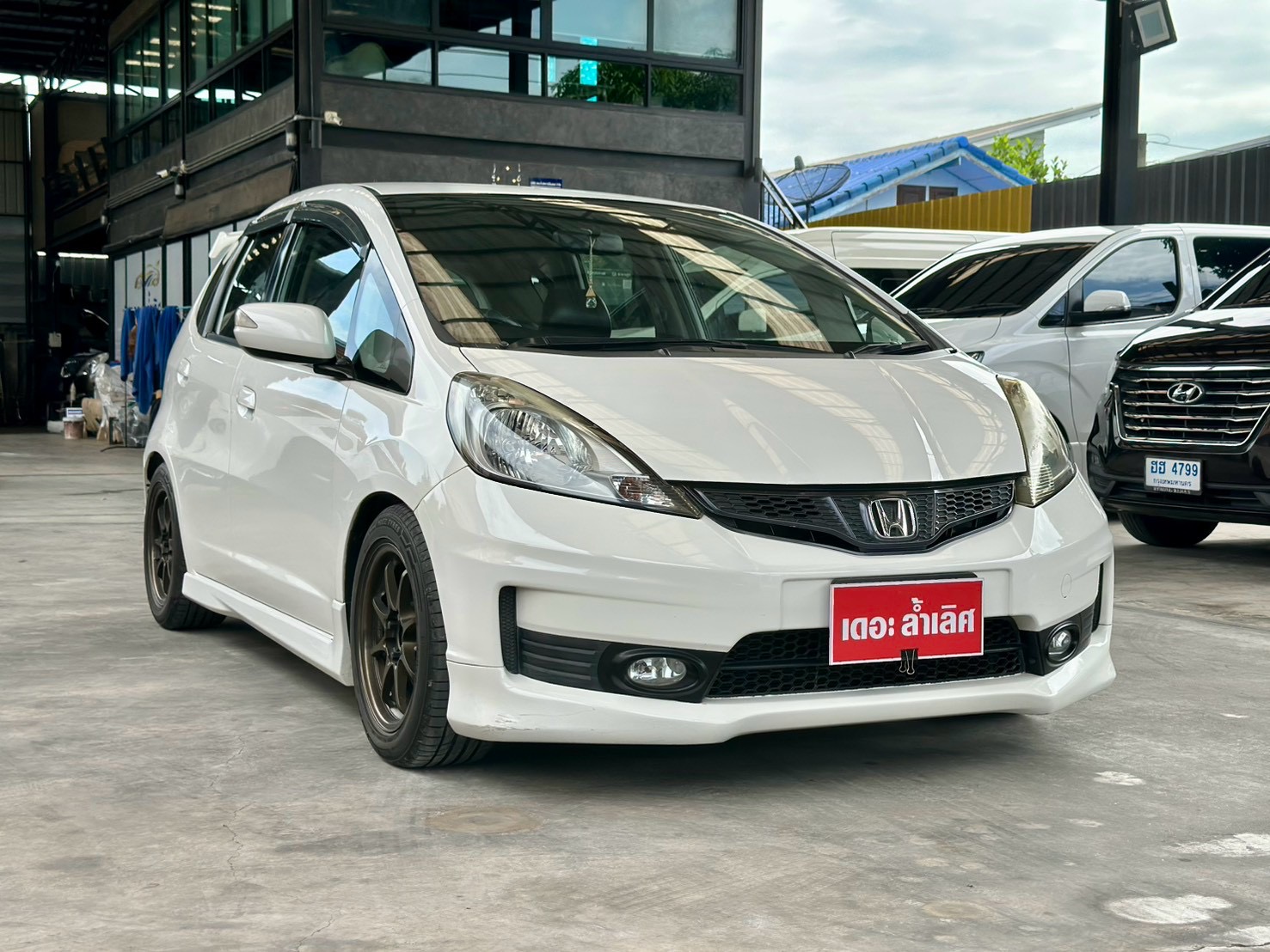  HONDA JAZZ GE 1.5 sv ปี 2013 รูปที่ 3