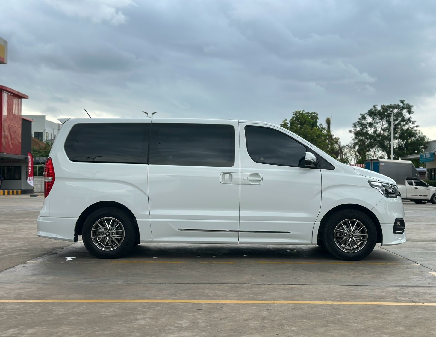  Hyundai H-1 Eilte Fe ปี  2024  รูปที่ 5