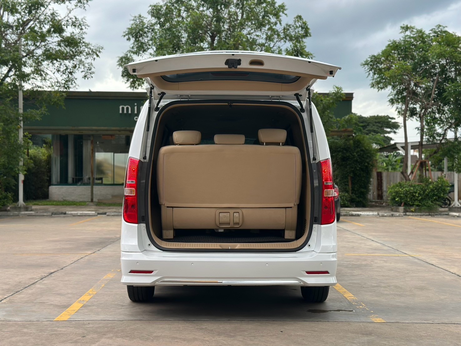  Hyundai H-1 Eilte Fe ปี  2024  รูปที่ 7