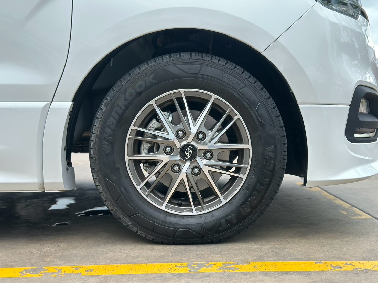  Hyundai H-1 Eilte Fe ปี  2024  รูปที่ 15
