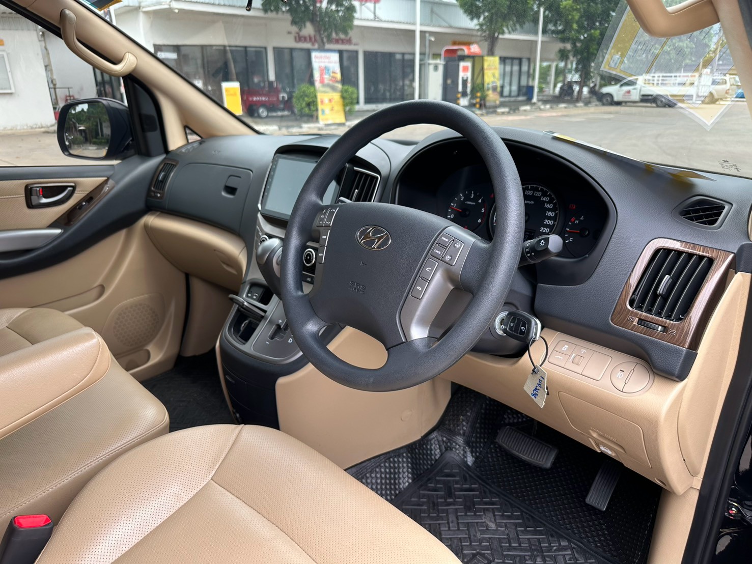 Hyundai H-1 2.5 Elite ns ปี 2022 จด 2023 รูปที่ 10