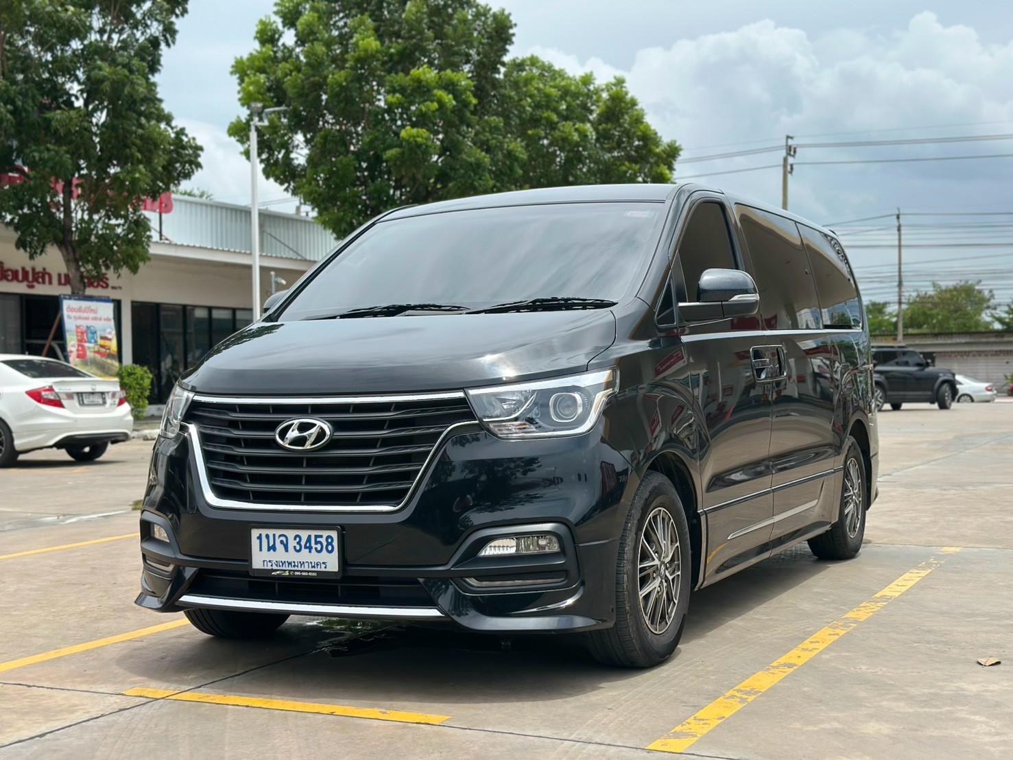 Hyundai H-1 2.5 Elite ns ปี 2022 จด 2023 รูปที่ 2