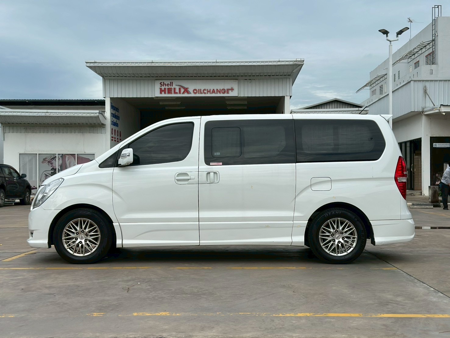 Hyundai Grand starex 2017 VIP 7 ที่นั่ง รูปที่ 4