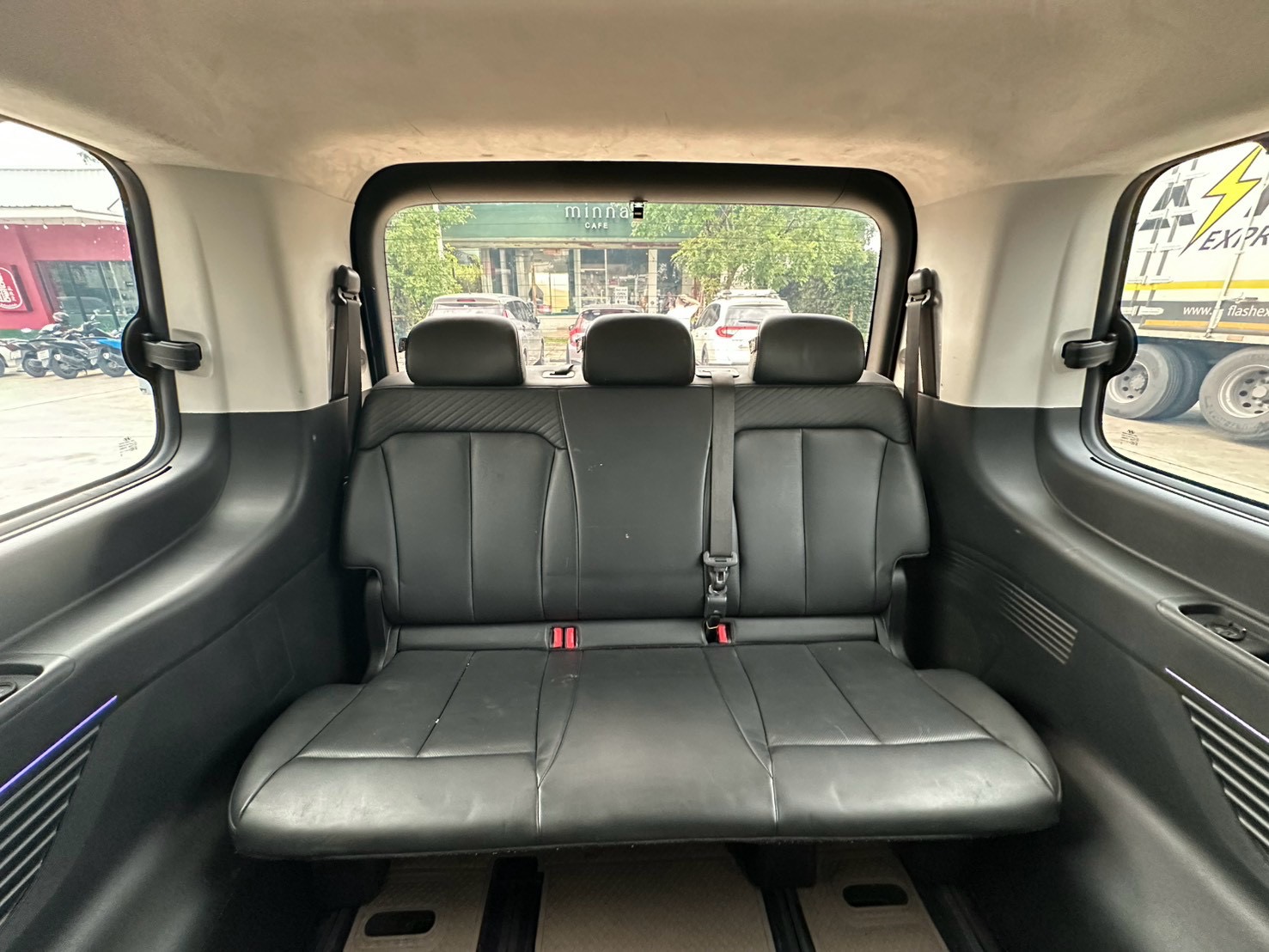 Hyundai Staria Premium ปี 2023 รูปที่ 18