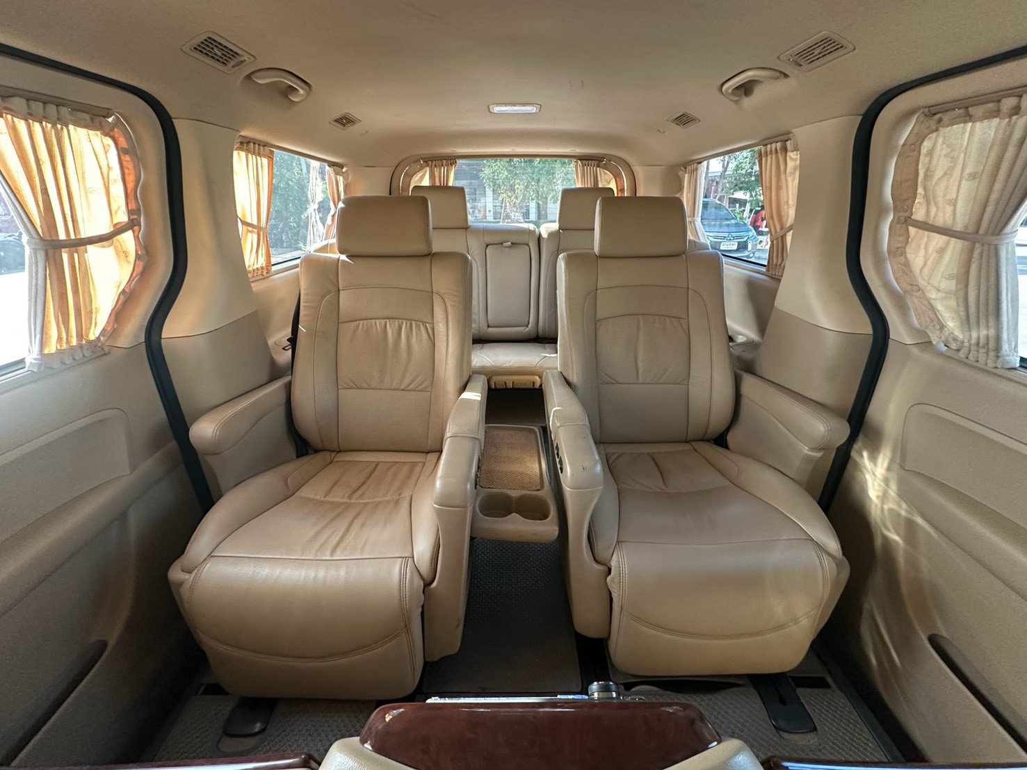 Hyundai Grand starex 2.5 ปี  2013 VIP 7 ที่นั่ง รูปที่ 14