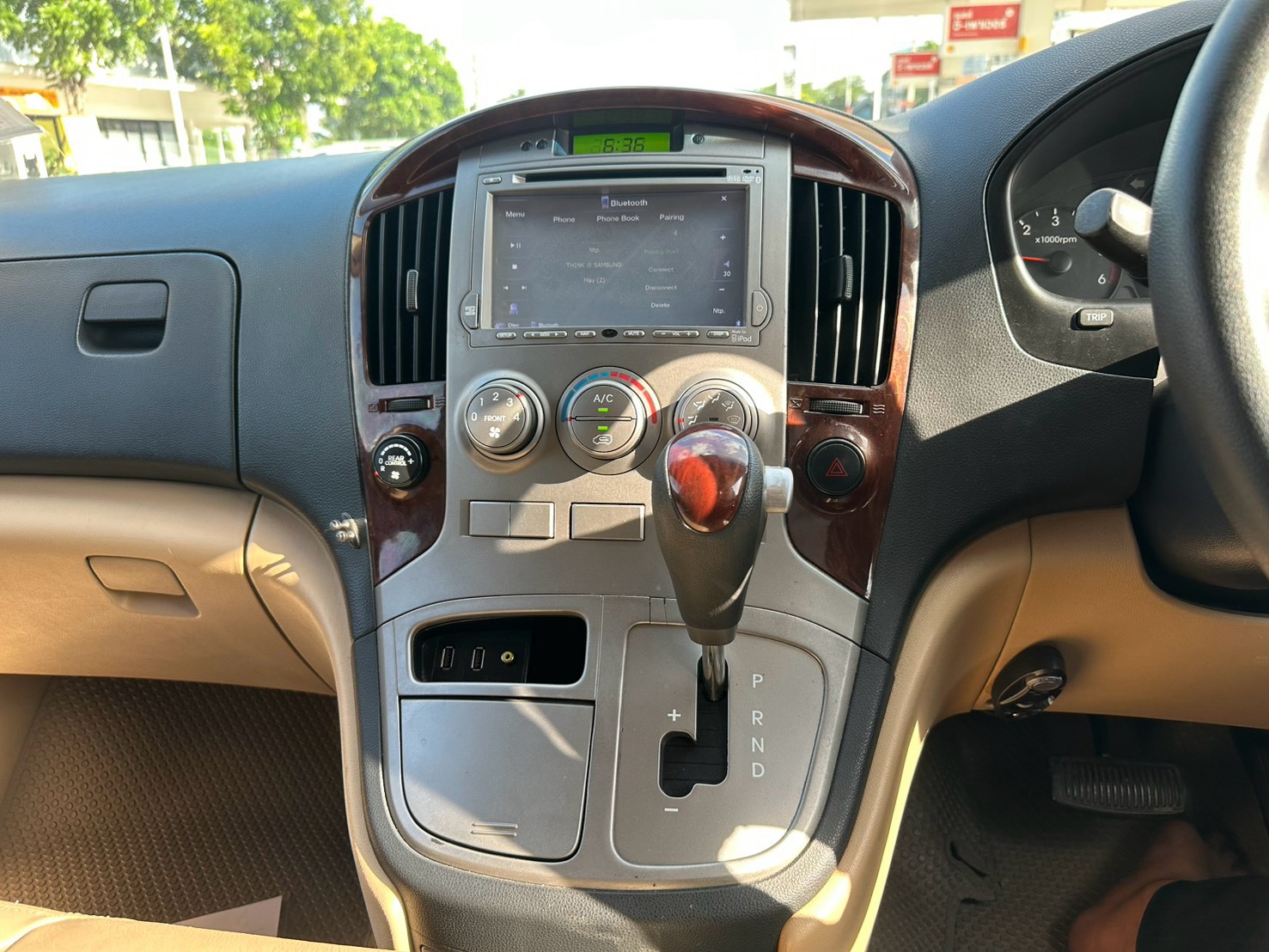Hyundai Grand starex 2.5 ปี  2013 VIP 7 ที่นั่ง รูปที่ 12