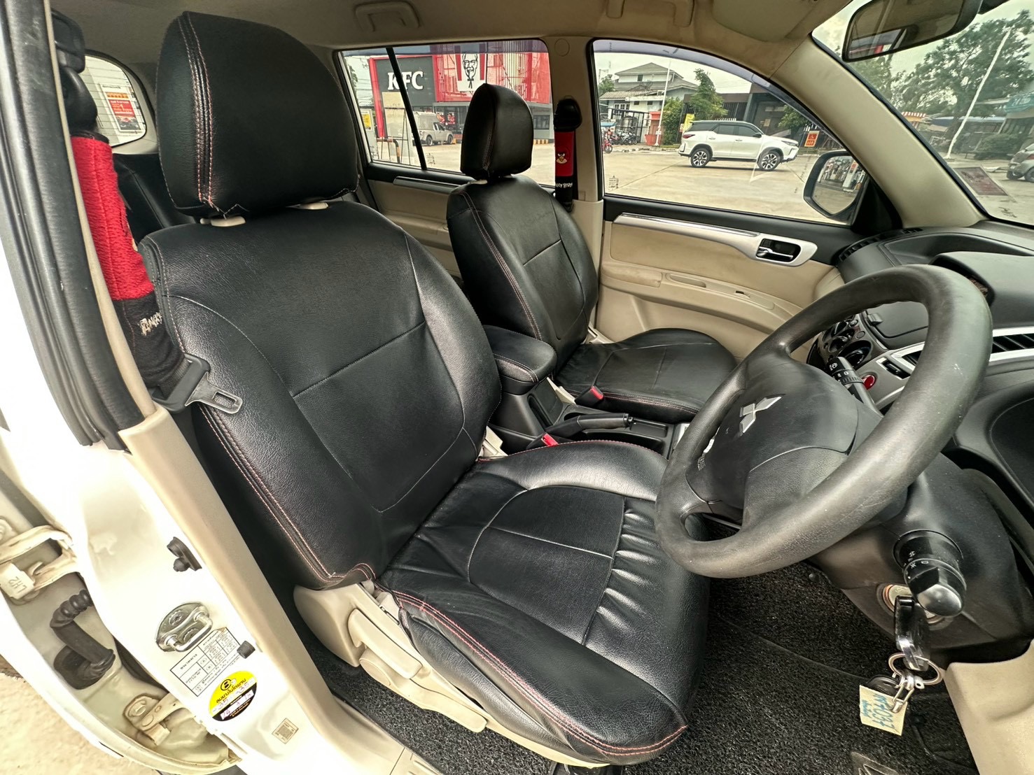 Mitsubishi Pajero Sport 2.5 ปี 2013  รูปที่ 18
