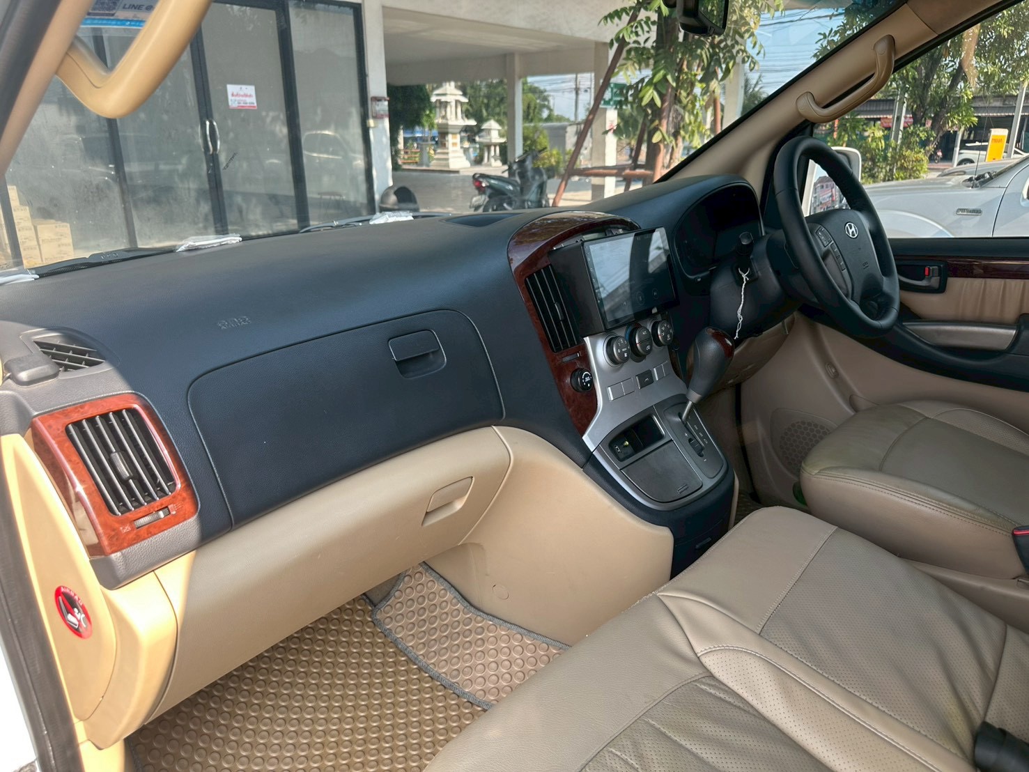 Hyundai grand starex 2.5 ปี 2012 รูปที่ 8