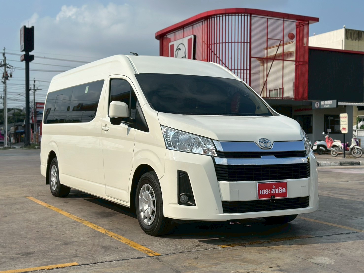 TOYOTA COMMUTER 2.8 ปี2022 รูปที่ 3