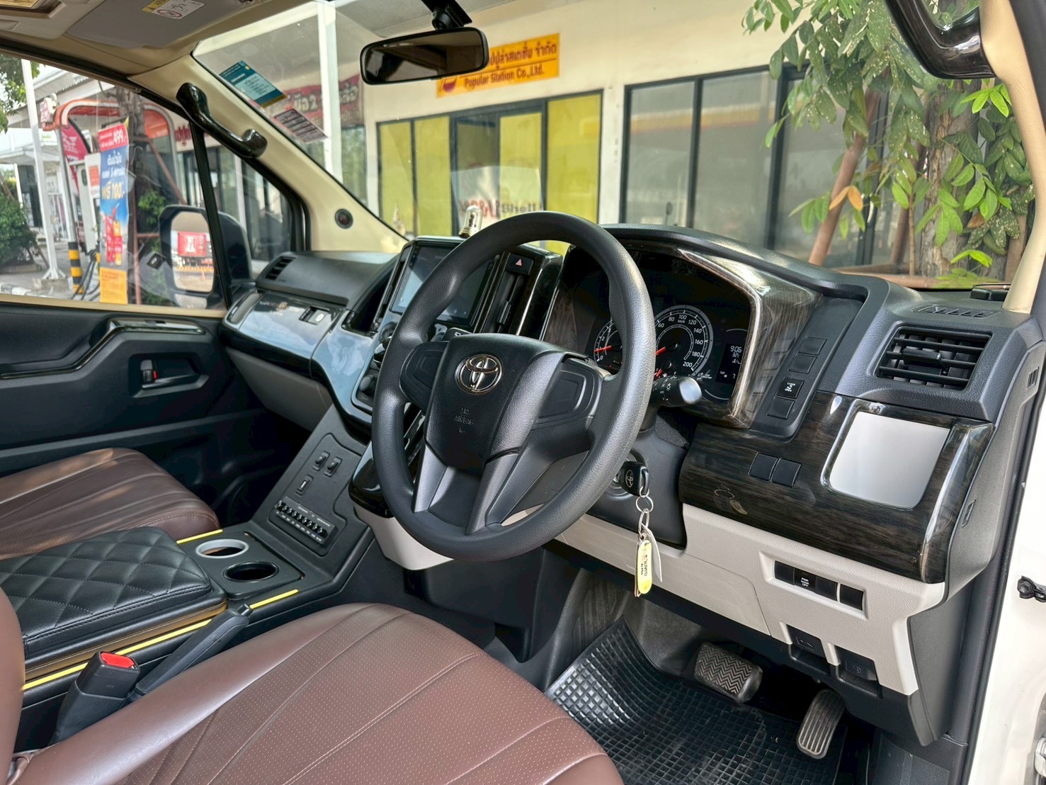 TOYOTA COMMUTER 2.8 ปี2022 รูปที่ 12