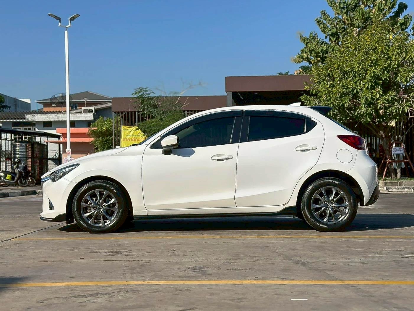 🚗MAZDA 2 Skyactiv Hiconnect 1.3 ปี 2018 รูปที่ 6